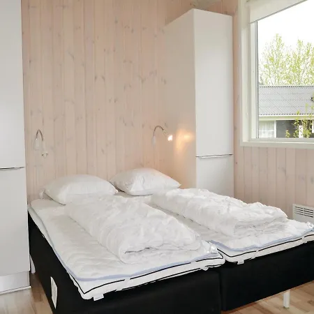 Three-bedroom Holiday In *