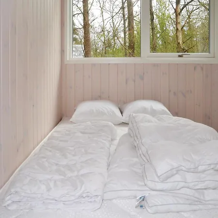 Three-bedroom Holiday In Дом отдыха