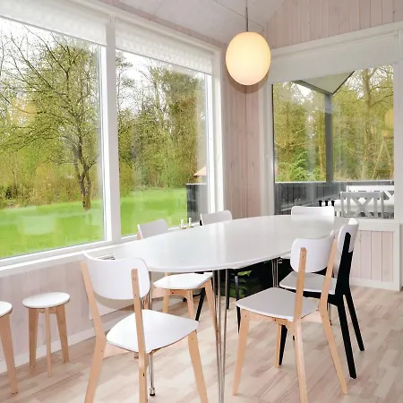 Three-bedroom Holiday In *